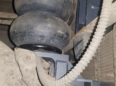 Рис. 3 Наши проекты: Пневмоподвеска на Hyundai HD 78 для передней рессорной подвески