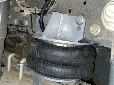 Рис. 4 Наши проекты: Пневмоподвеска на переднюю ось Iveco EuroCargo 120