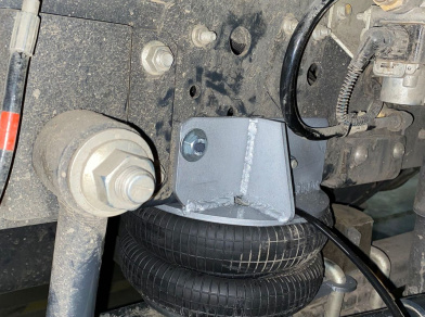 Рис. 5 Наши проекты: Пневмоподвеска на переднюю ось Iveco EuroCargo 120