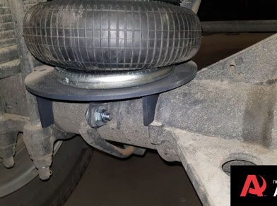 Рис. 4 Наши проекты: Установка задней пневмоподвески на эвакуатор ﻿Iveco Daily 65C