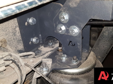 Рис. 3 Наши проекты: Установка задней пневмоподвески на эвакуатор ﻿Iveco Daily 65C