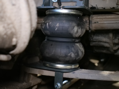 Рис. 3 Наши проекты: Пневмоподвеска на MAN TGL