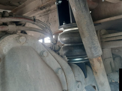 Рис. 3 Наши проекты: Пневмоподвеска на заднюю ось Mercedes-Benz 814