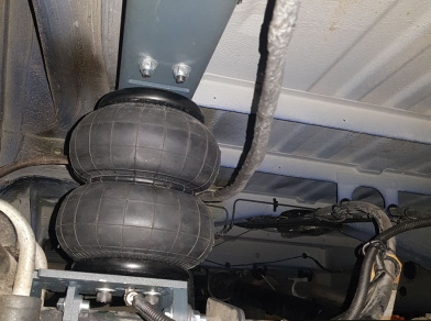 Рис. 6 Наши проекты: Пневмоподвеска на Mercedes Sprinter Classic для комфорта - Этапы установки