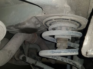 Рис. 6 Наши проекты: Пневмоподвеска на Mercedes Viano для комфорта - Этапы установки