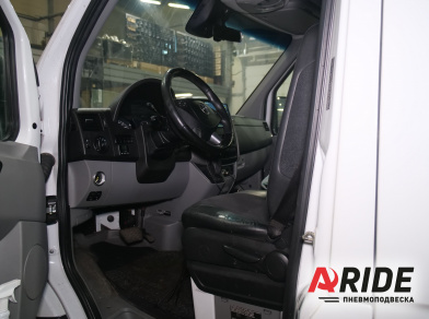 Рис. 6 Наши проекты: Вспомогательная пневмоподвеска на Mercedes-Benz Sprinter