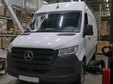 Рис. 1 Наши проекты: Установка пневоподвески на Mercedes Sprinter 2020 года
