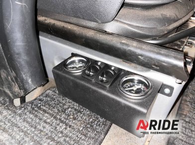 Рис. 3 Наши проекты: Установка пневмоподвески на Mercedes-Benz Sprinter W906