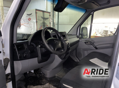 Рис. 2 Наши проекты: Установка пневмодвески на Mercedes-Benz Sprinter 5