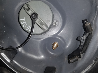 Рис. 10 Наши проекты: Пневмоподвеска на Mitsubishi L200 для грузоподъемности - Этапы установки