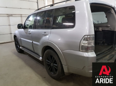 Рис. 2 Наши проекты: Пневмоподвеска на Mitsubishi Pajero в СТО - Этапы установки