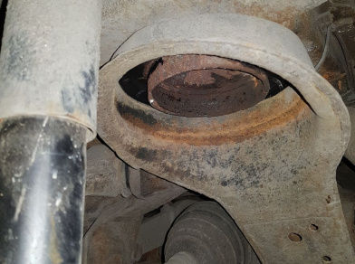 Рис. 5 Наши проекты: Пневмоподвеска на Mitsubishi Pajero в СТО - Этапы установки