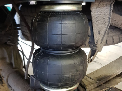 Рис. 5 Наши проекты: Установка вспомогательной пневмоподвески на Nissan NP300