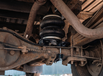 Рис. 5 Пневмоподвеска на Toyota ToyoAce LY112