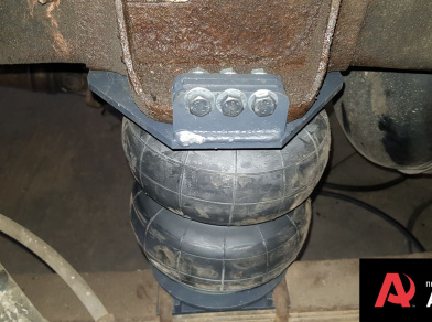 Рис. 10 Наши проекты: Пневмоподвеска на ﻿Toyota Tundra на увеличенных подушках- Этапы установки