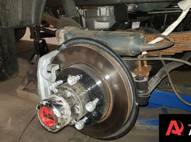 Рис. 3 Наши проекты: Пневмоподвеска на UAZ 3303, Буханка, Головастик 