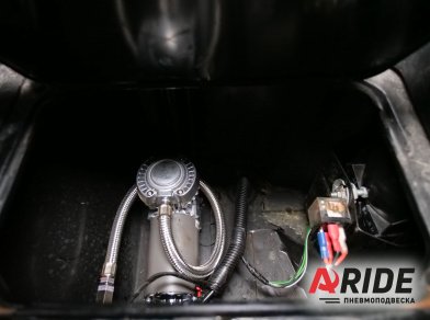 Рис. 9 Наши проекты: Вспомогательная пневмоподвеска на УАЗ Хантер